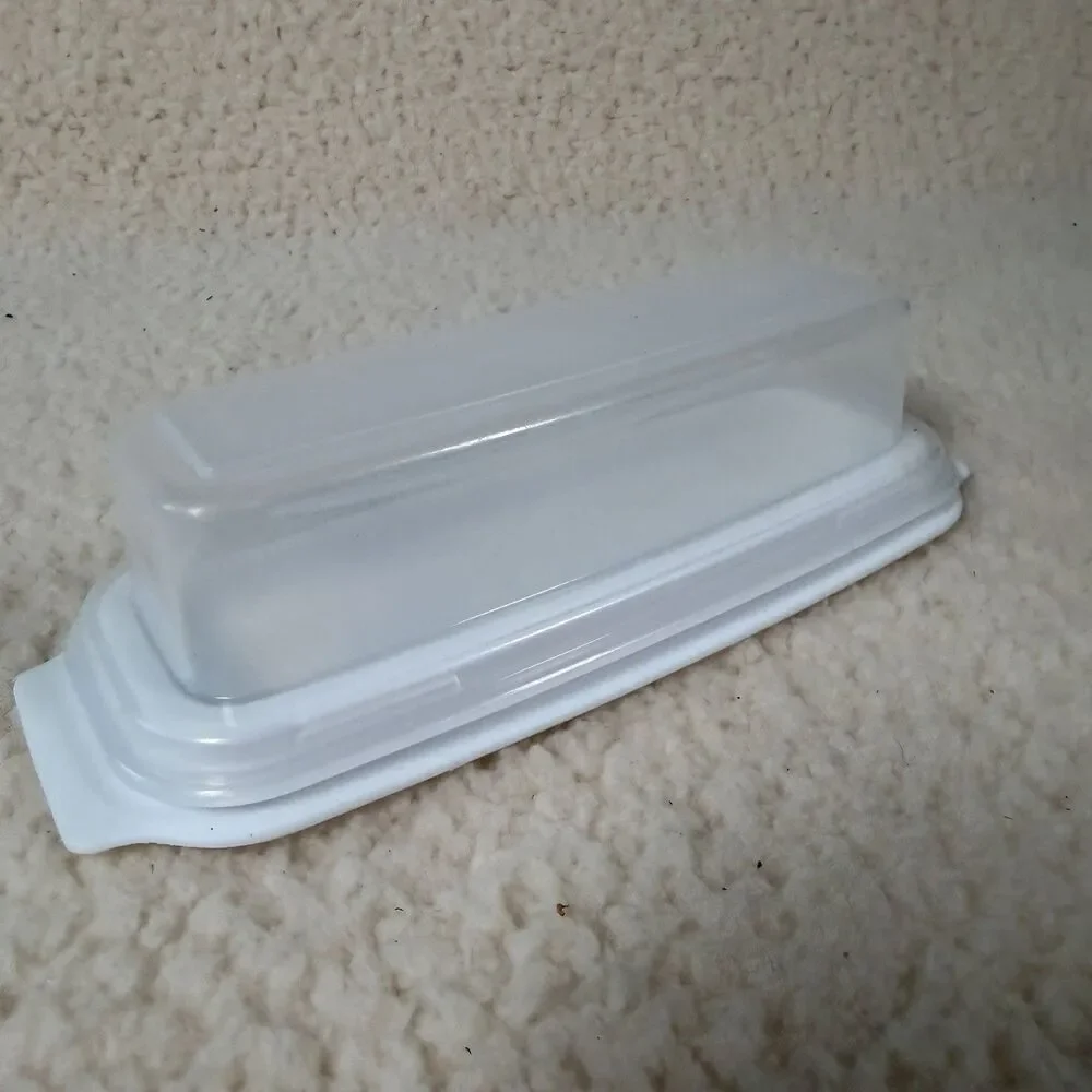 Rubbermaid Butter Keeper Tray Dish Set w/ White Tray & Frosted Lid